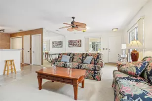 456 Hildalgo Dr, The Villages, FL 32159 - Photo 11