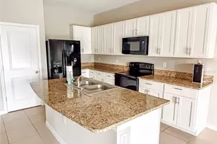 5339 Loblolly Ln, Wildwood, FL 34785 - Photo 3