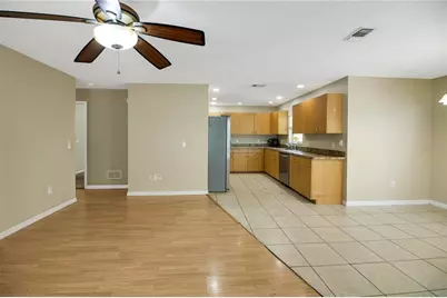 305 W Fountain Street, Fruitland Park, FL 34731 - Photo 7