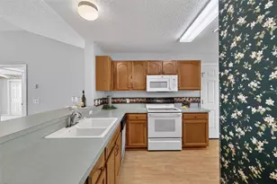 1712 Carrera Dr, The Villages, FL 32159 - Photo 7