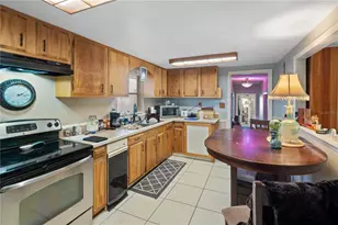 270 W McClendon St, Lady Lake, FL 32159 - Photo 15