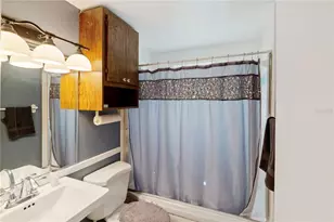 270 W McClendon St, Lady Lake, FL 32159 - Photo 11