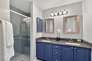 9172 SE 171st Drayton Pl, The Villages, FL 32162 - Photo 17