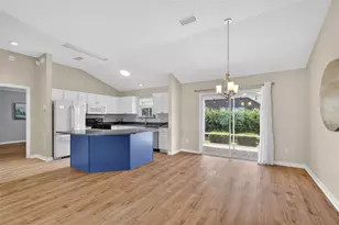 9172 SE 171st Drayton Pl, The Villages, FL 32162 - Photo 7