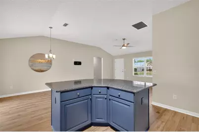 9172 SE 171st Drayton Place, The Villages, FL 32162 - Photo 11