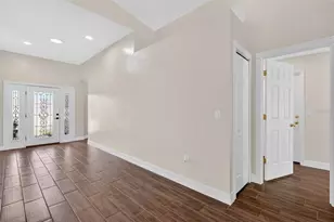 11637 Lake Dr, Leesburg, FL 34788 - Photo 7