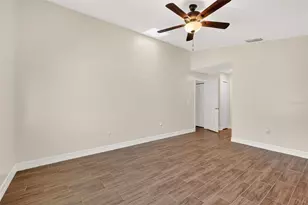 11637 Lake Dr, Leesburg, FL 34788 - Photo 15