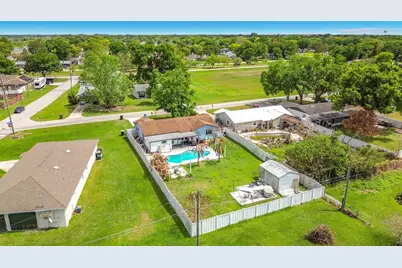 106 California Avenue, Saint Cloud, FL 34769 - Photo 1