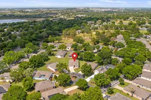 2246 Belsfield Cir, Clermont, FL 34711 - Photo 23