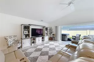 1411 Franklin Ct, The Villages, FL 32163 - Photo 21