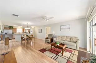 17040 SE 96th Chapelwood Cir, The Villages, FL 32162 - Photo 11