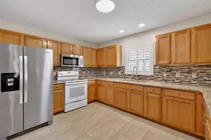 1410 Almanza Dr, The Villages, FL 32159 - Photo 5