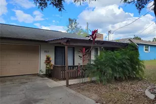 807 McLain Ct, Tavares, FL 32778 - Photo 1