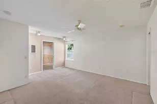 930 Camino Del Rey Dr, The Villages, FL 32159 - Photo 21