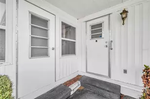 270 Palai Ave, Leesburg, FL 34788 - Photo 5