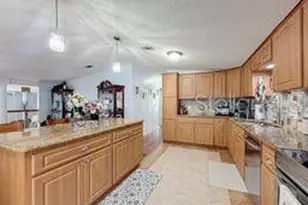 111 Mark Ave, Lady Lake, FL 32159 - Photo 13