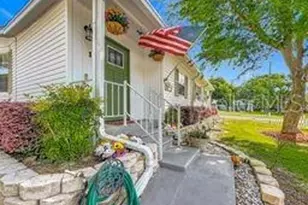 111 Mark Ave, Lady Lake, FL 32159 - Photo 5