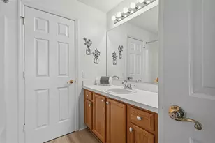 1668 Campos Dr, The Villages, FL 32162 - Photo 13