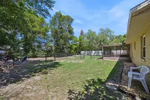 80 Whitcomb Ave, Umatilla, FL 32784 - Photo 17