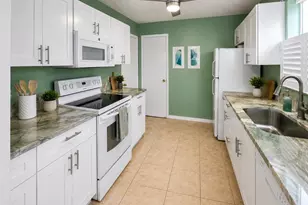 408 Duarte Ln, The Villages, FL 32159 - Photo 5