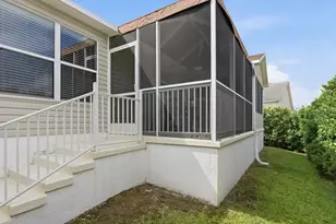 2427 Tamarind Grove Run, The Villages, FL 32162 - Photo 27