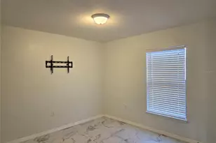 926 Aspen View Cir, Groveland, FL 34736 - Photo 3