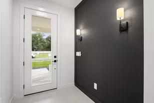 446 Skyfield Ct, Lady Lake, FL 32159 - Photo 3