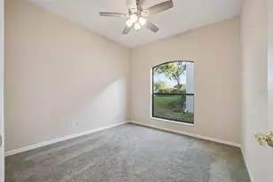 3292 Seven Seas Dr, Tavares, FL 32778 - Photo 15
