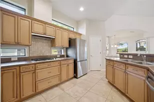 3292 Seven Seas Dr, Tavares, FL 32778 - Photo 9