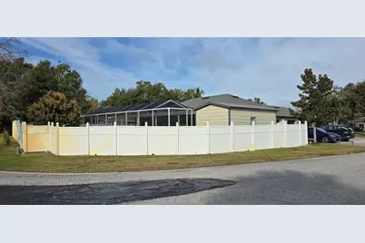 336 Lakecrest Drive, Tavares, FL 32778 - Photo 5