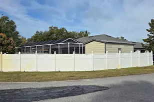 336 Lakecrest Dr, Tavares, FL 32778 - Photo 5