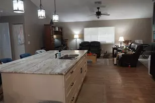 336 Lakecrest Dr, Tavares, FL 32778 - Photo 7