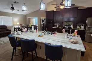 336 Lakecrest Dr, Tavares, FL 32778 - Photo 11