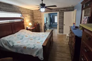 336 Lakecrest Dr, Tavares, FL 32778 - Photo 15