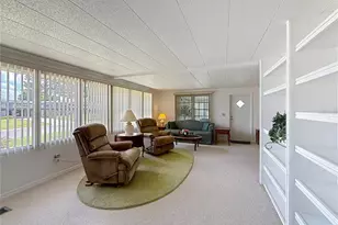 1231 Elkhart Cir, Tavares, FL 32778 - Photo 7