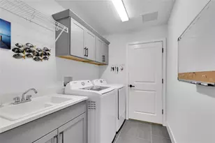 5495 Hawkins Dr, The Villages, FL 32163 - Photo 27