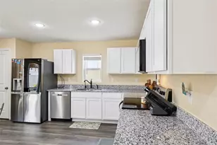 1657 Minnesota Rd, Sumterville, FL 33585 - Photo 9