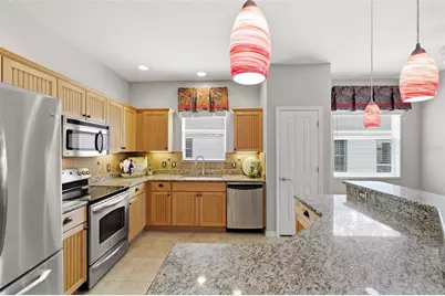 976 Shellbark Way, The Villages, FL 32162 - Photo 5