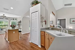 41722 Poinciana St, Eustis, FL 32736 - Photo 13