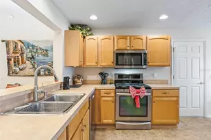 17325 SE 91st Lee Ave, The Villages, FL 32162 - Photo 5