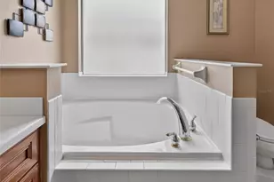 8927 Bridgeport Bay Cir, Mount Dora, FL 32757 - Photo 27