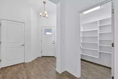 5548 Millican Avenue, The Villages, FL 32163 - Photo 7