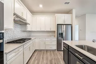 15966 Winding Bluff Dr, Montverde, FL 34756 - Photo 7