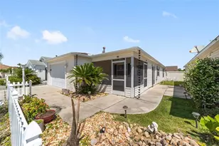 2403 Baton Pl, The Villages, FL 32162 - Photo 3