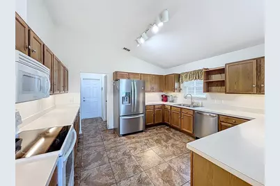 4822 Sawgrass Lake Circle, Leesburg, FL 34748 - Photo 15