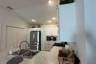 1557 Ferry Pl, The Villages, FL 34762 - Photo 5