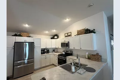 1557 Ferry Place, The Villages, FL 34762 - Photo 9