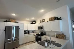 1557 Ferry Pl, The Villages, FL 34762 - Photo 9