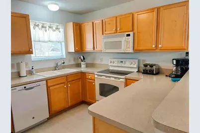 1240 Pageland Way, The Villages, FL 32162 - Photo 3