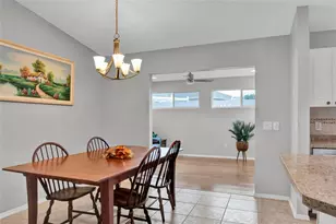 807 Camino Del Rey Dr, The Villages, FL 32159 - Photo 11